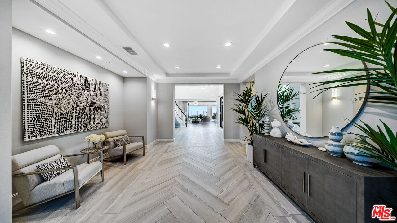 20168 W Cromwell Way