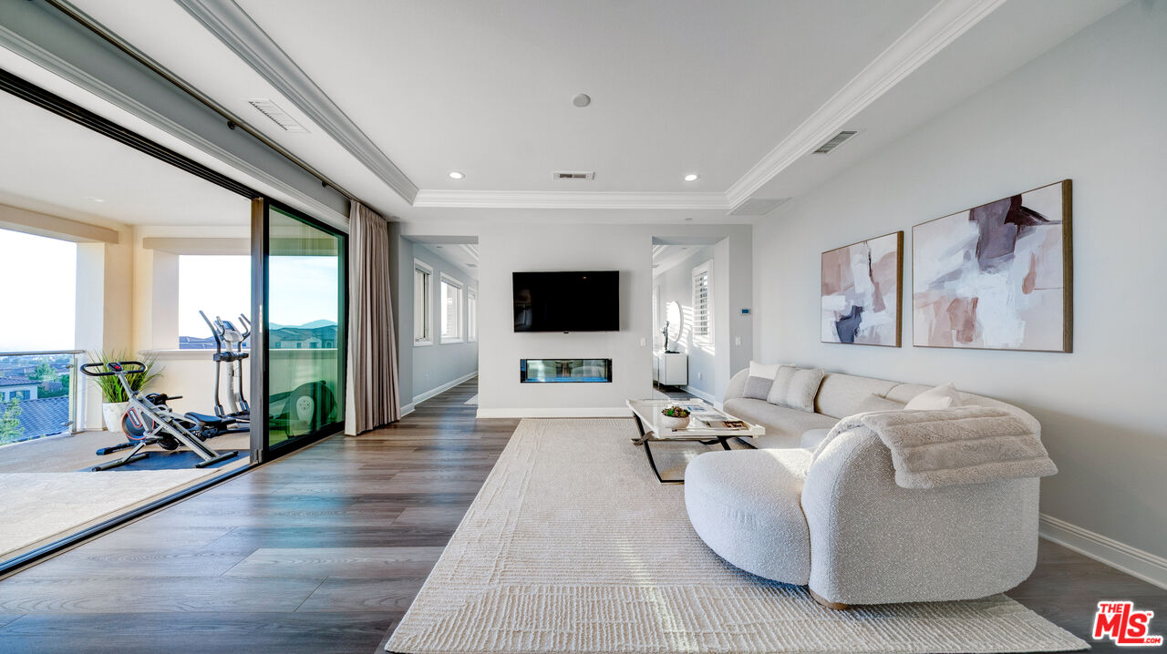 20168 W Cromwell Way