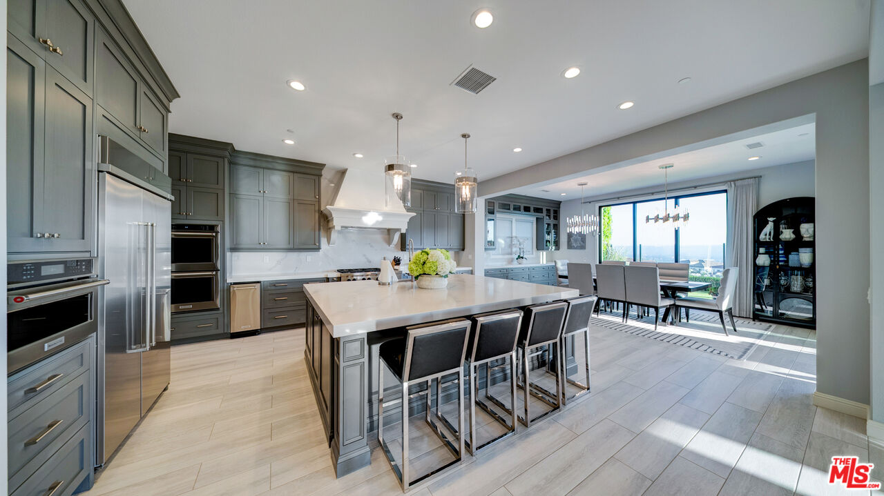 20168 W Cromwell Way