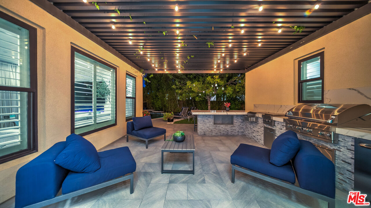 20168 W Cromwell Way