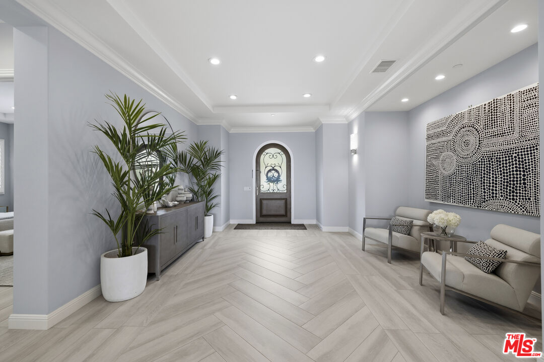 20168 W Cromwell Way