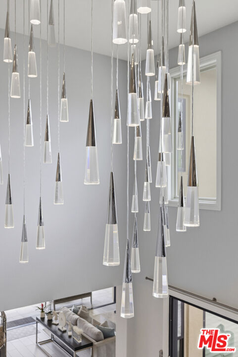 20168 W Cromwell Way