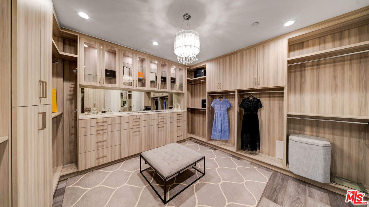 20168 W Cromwell Way