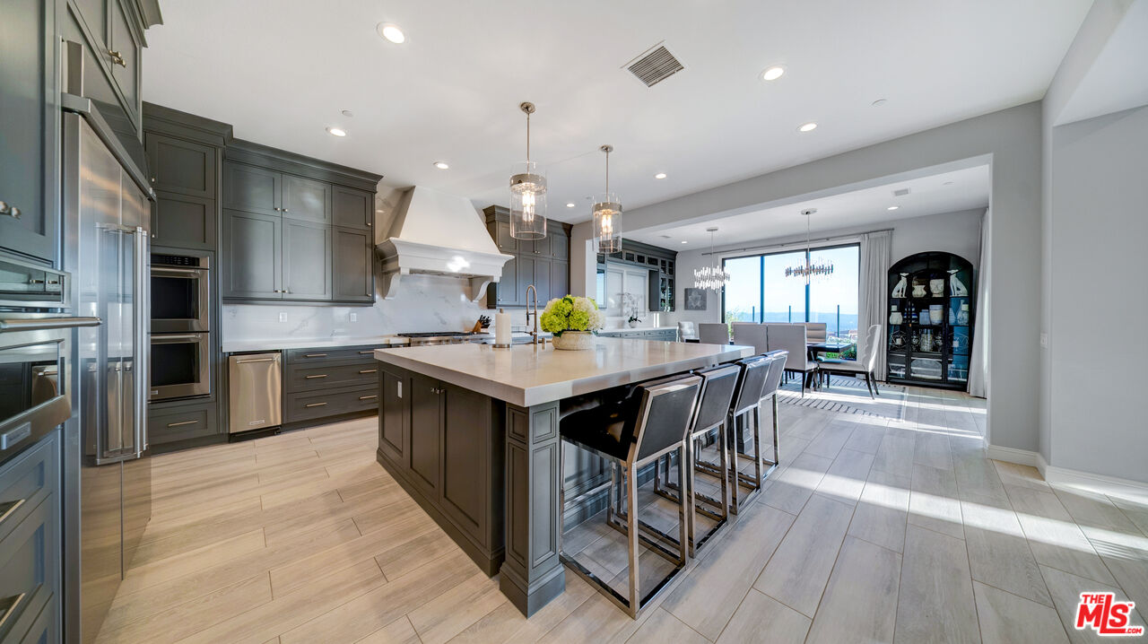 20168 W Cromwell Way