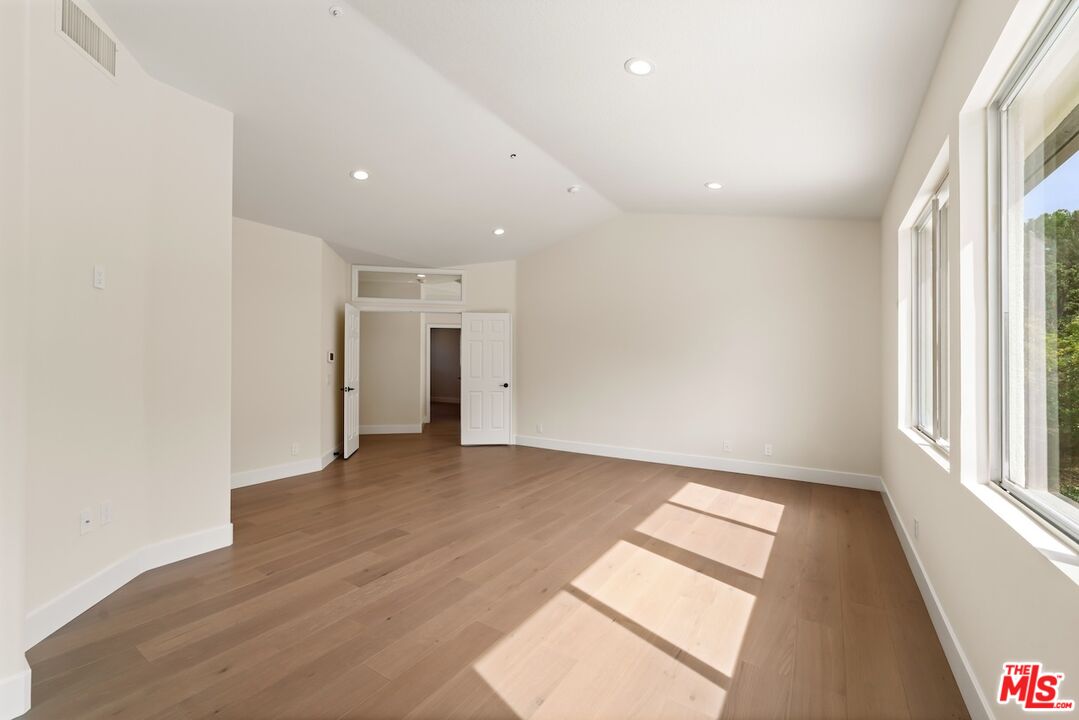 18500 Saint Moritz Dr