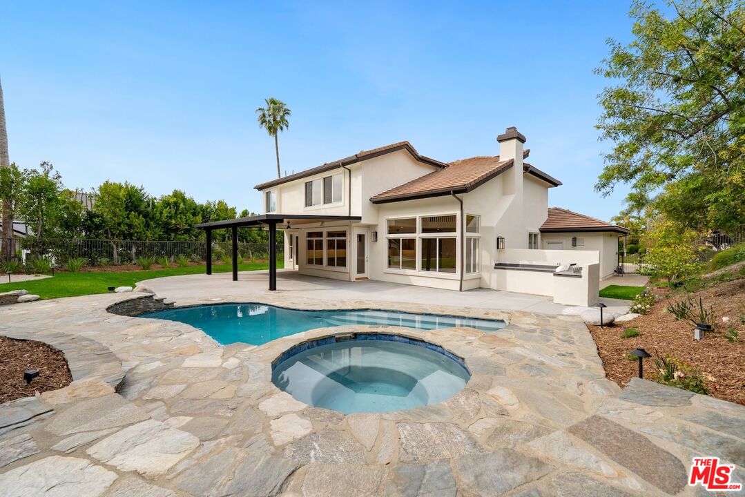 18500 Saint Moritz Dr