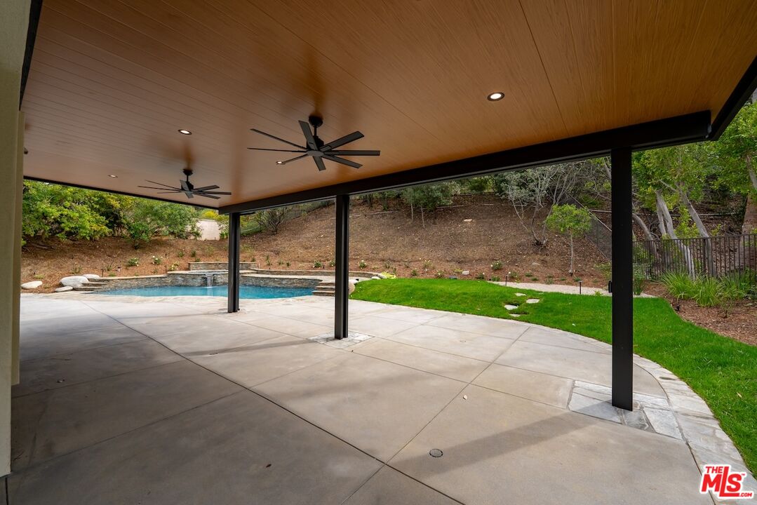 18500 Saint Moritz Dr