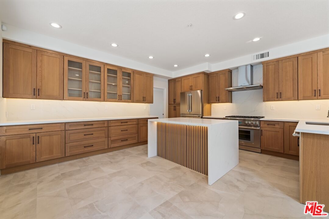 18500 Saint Moritz Dr