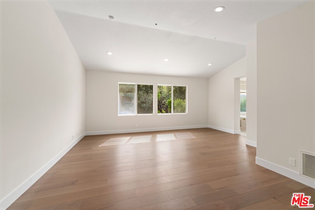 18500 Saint Moritz Dr