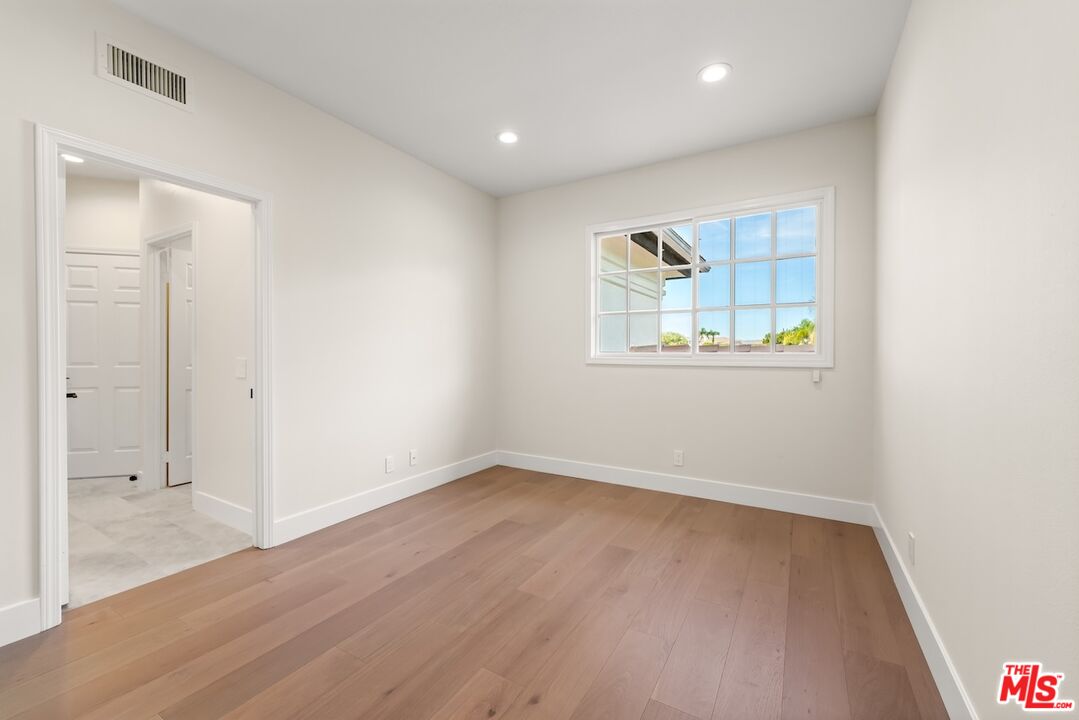 18500 Saint Moritz Dr