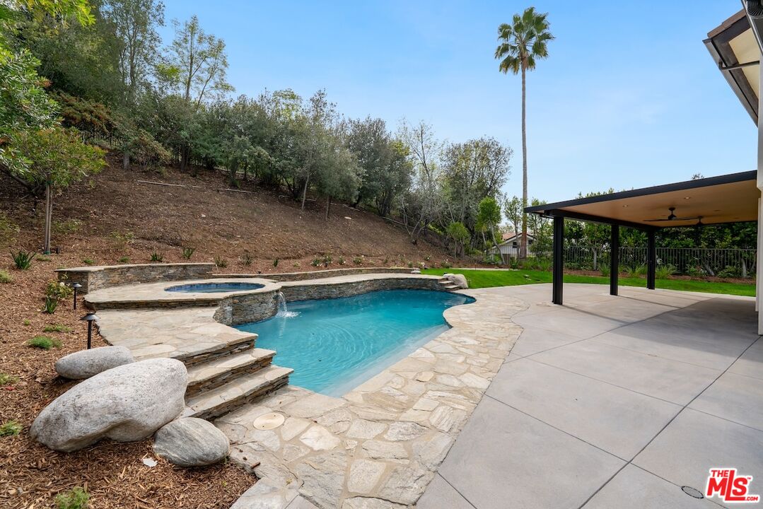 18500 Saint Moritz Dr