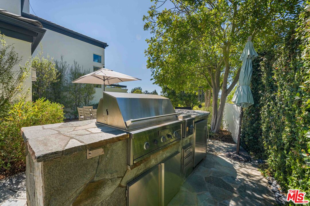 2427 Cobham Ct