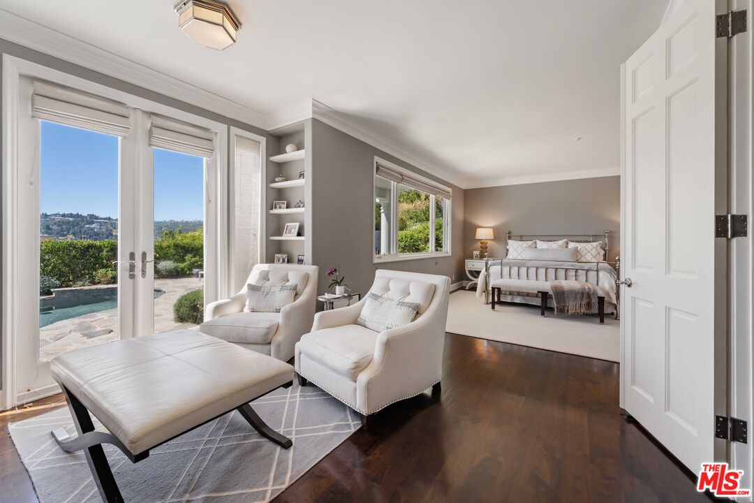 2427 Cobham Ct
