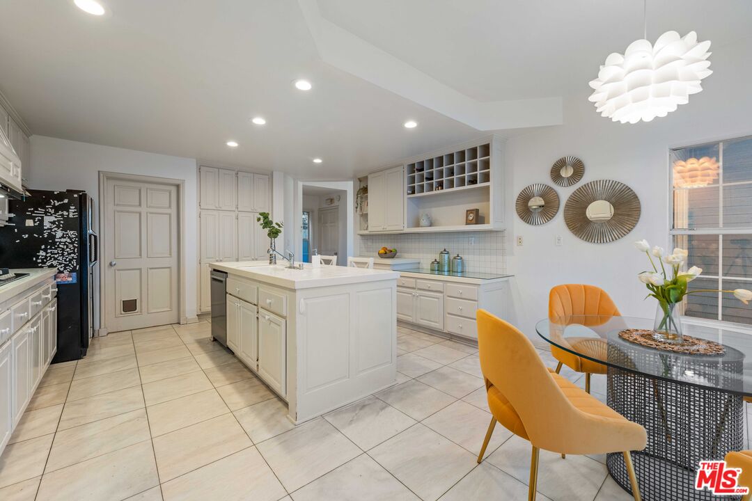 134 Roma Ct