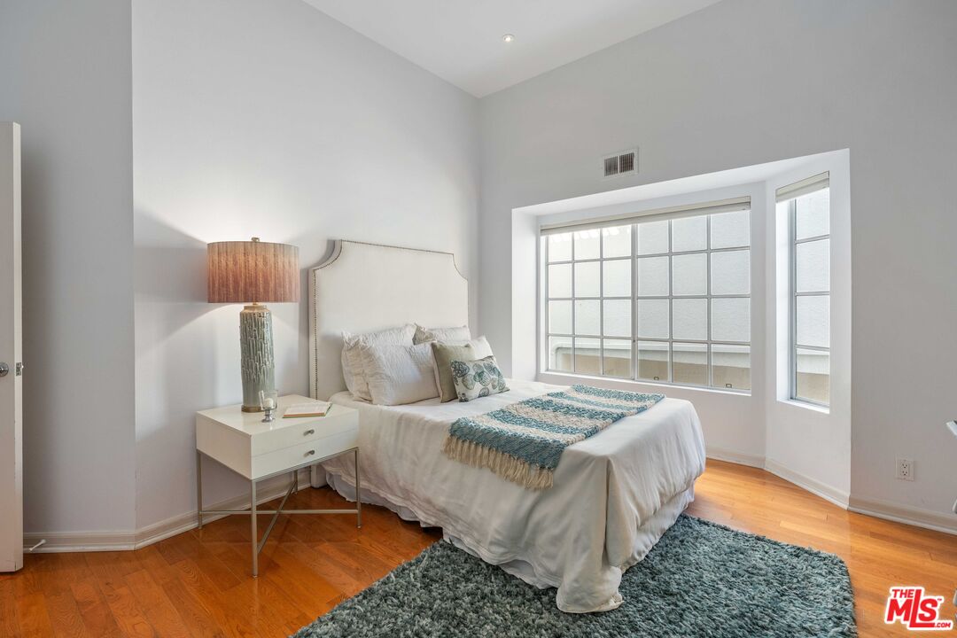 134 Roma Ct