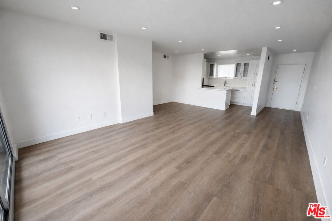 605 San Vicente Blvd Unit: 308