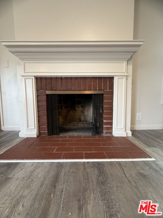 12015 Riverside Dr
