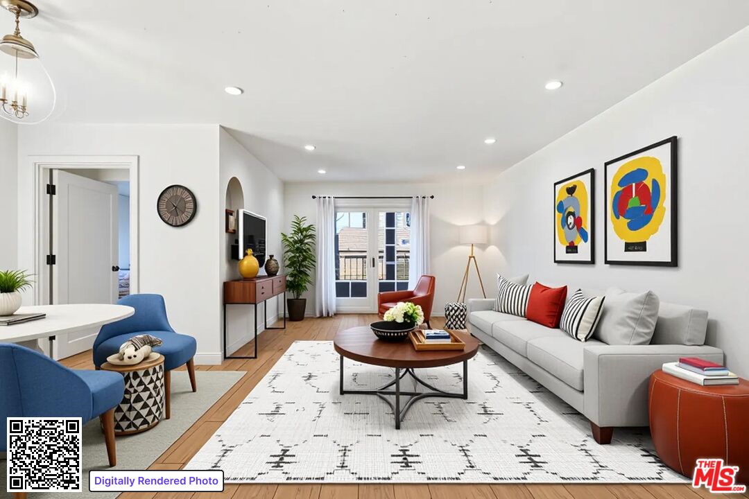 625 N Flores St Unit: 104