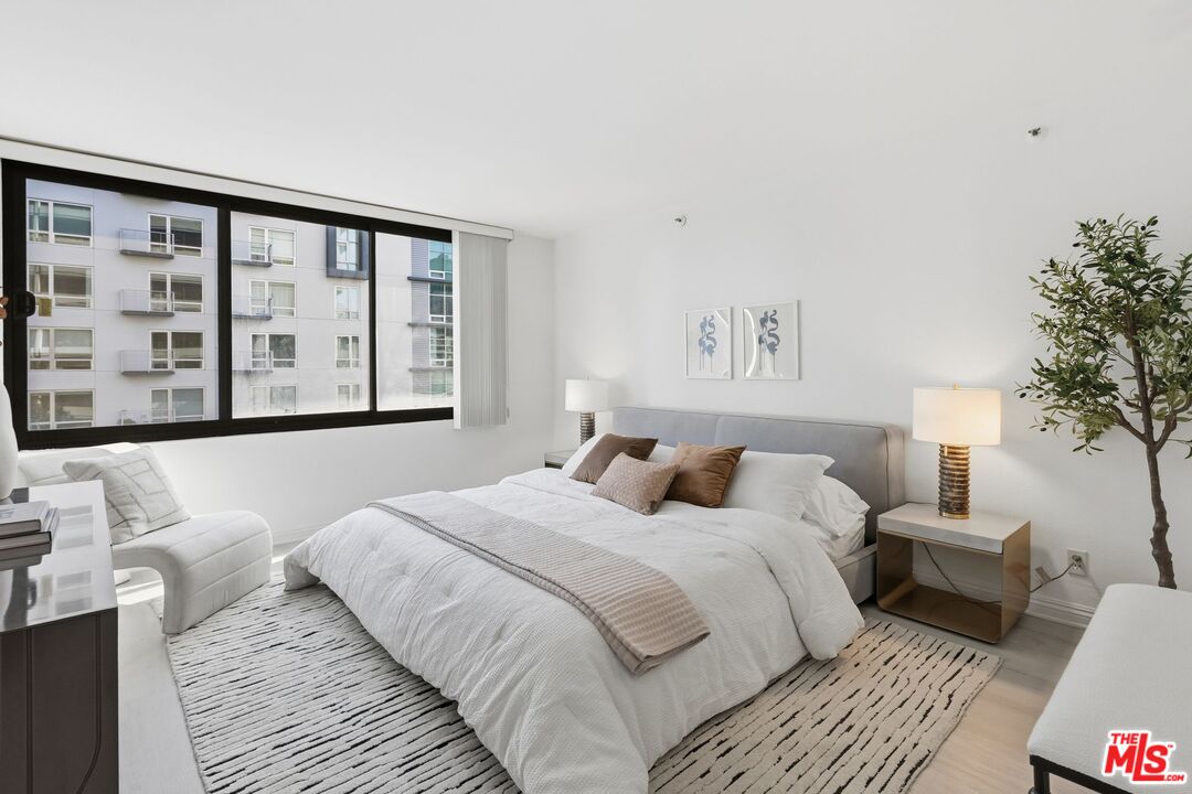 600 W 9th St Unit: 513