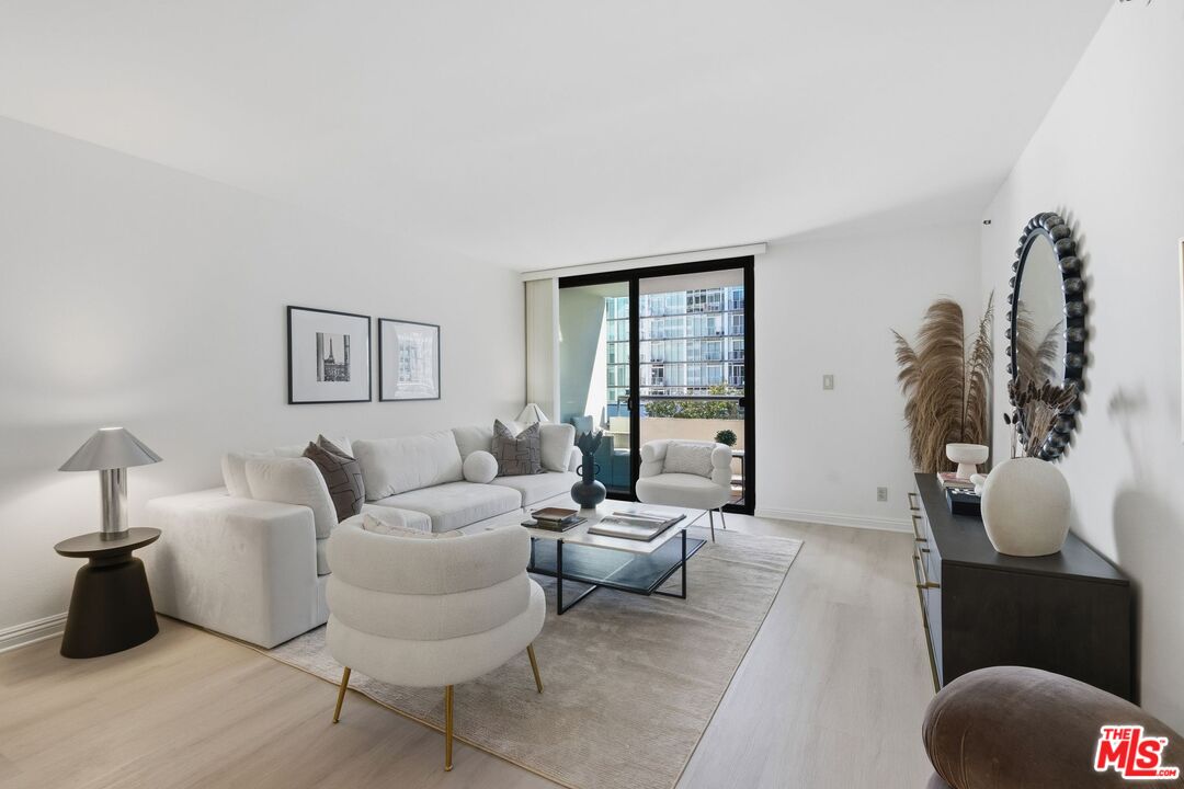 600 W 9th St Unit: 513