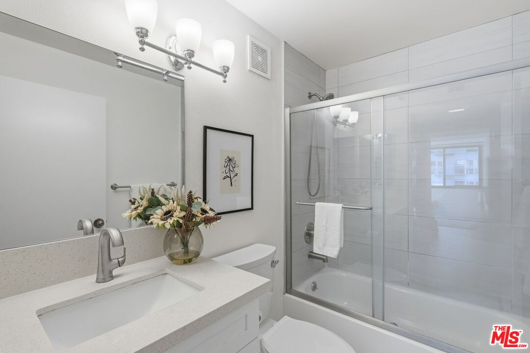 600 W 9th St Unit: 513