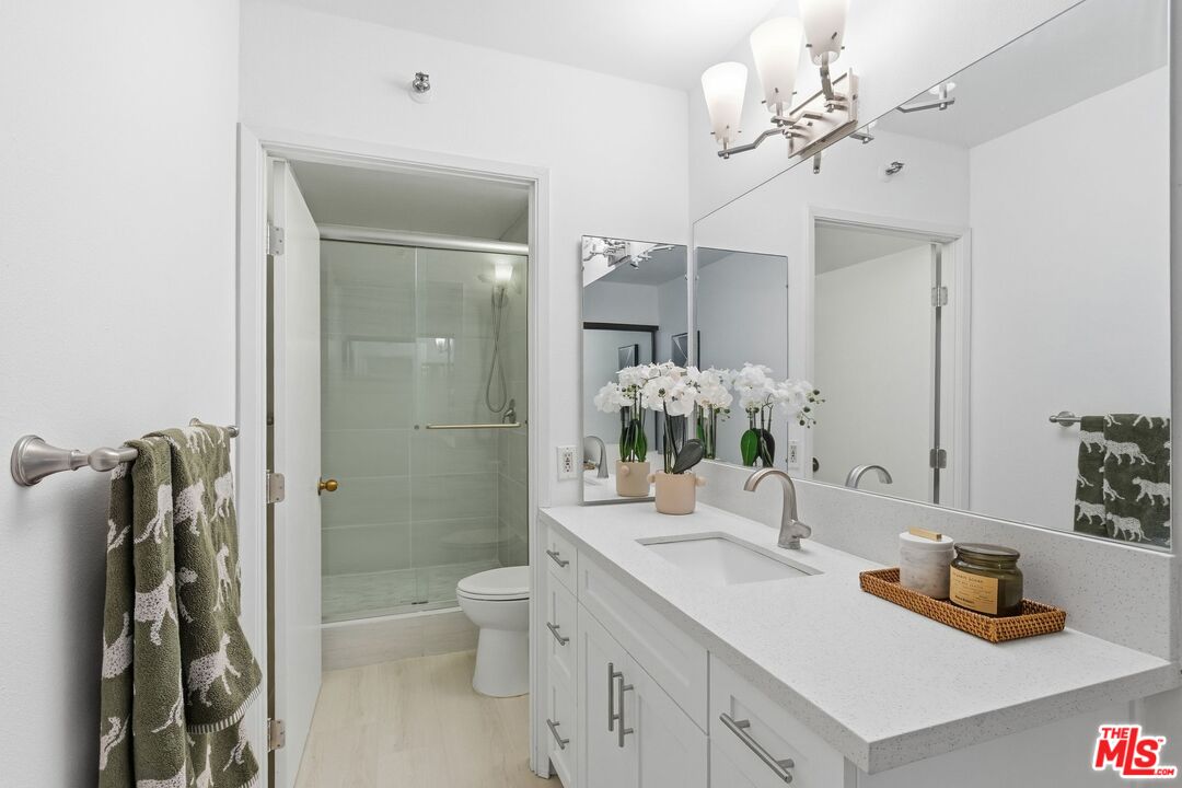 600 W 9th St Unit: 513