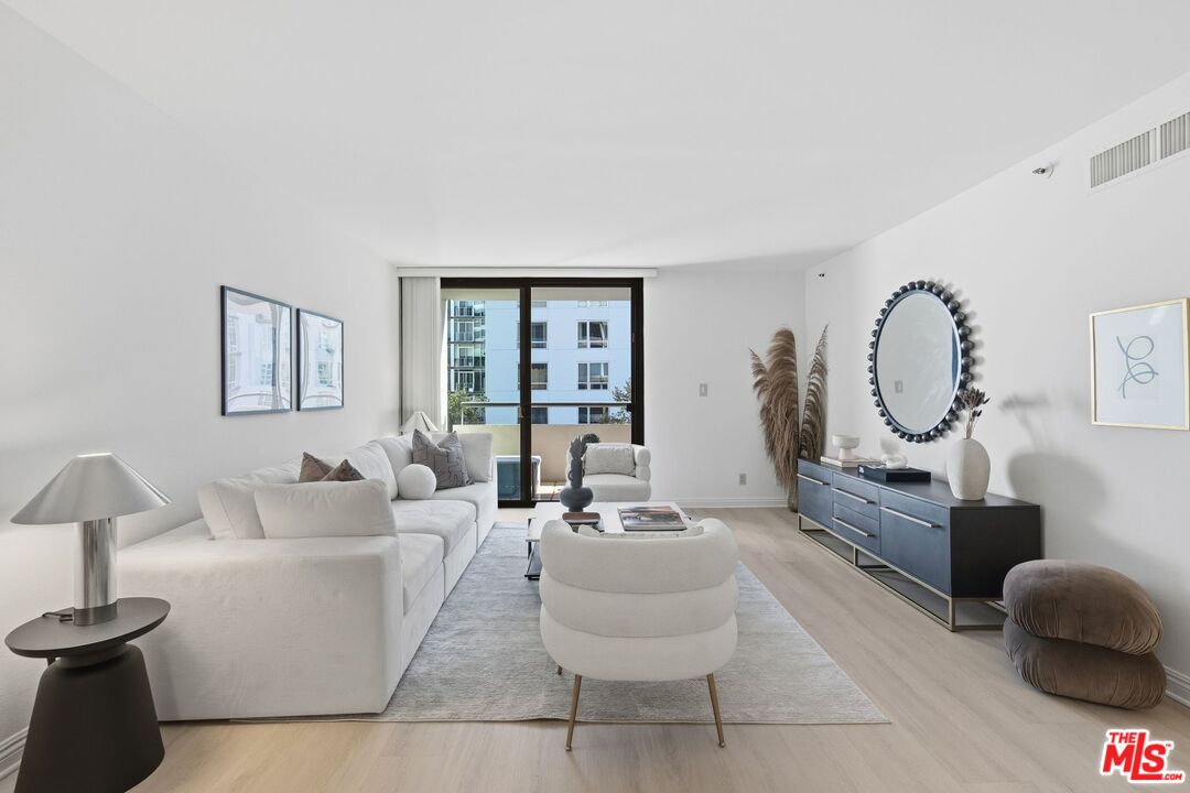 600 W 9th St Unit: 513