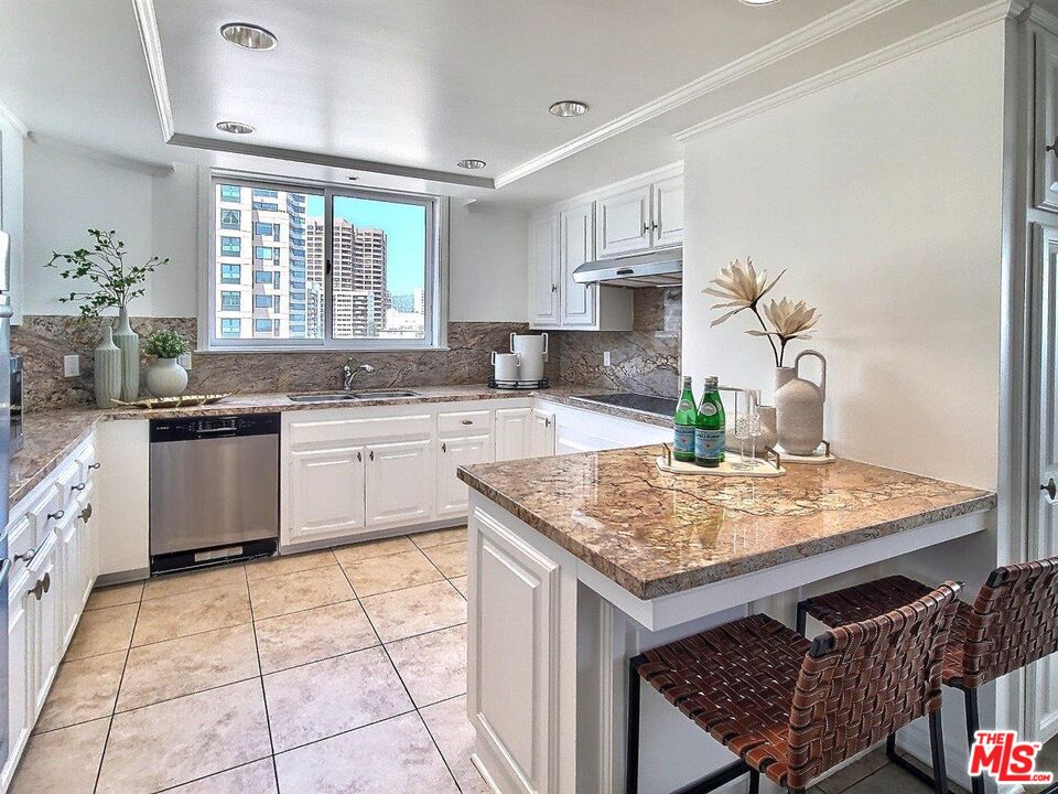 10550 WILSHIRE Unit: 1004