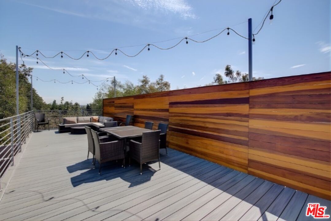 7505 Hampton Ave Unit: 16