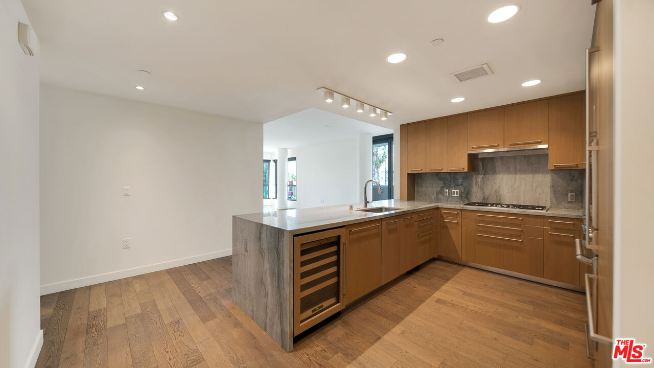 1755 Ocean Ave Unit: 303