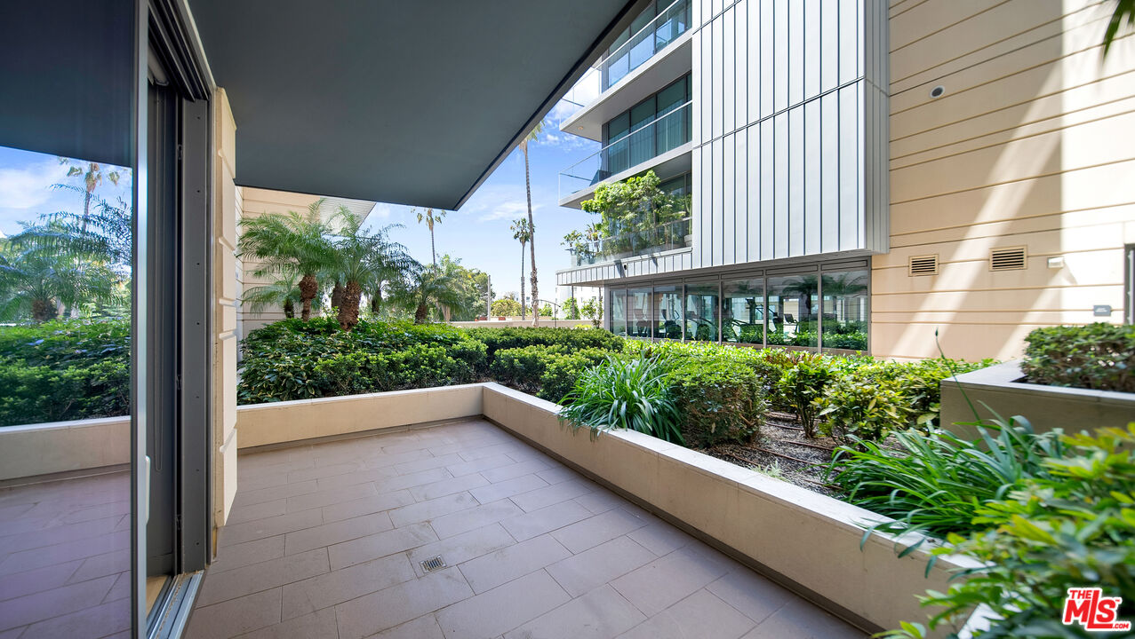 1755 Ocean Ave Unit: 303