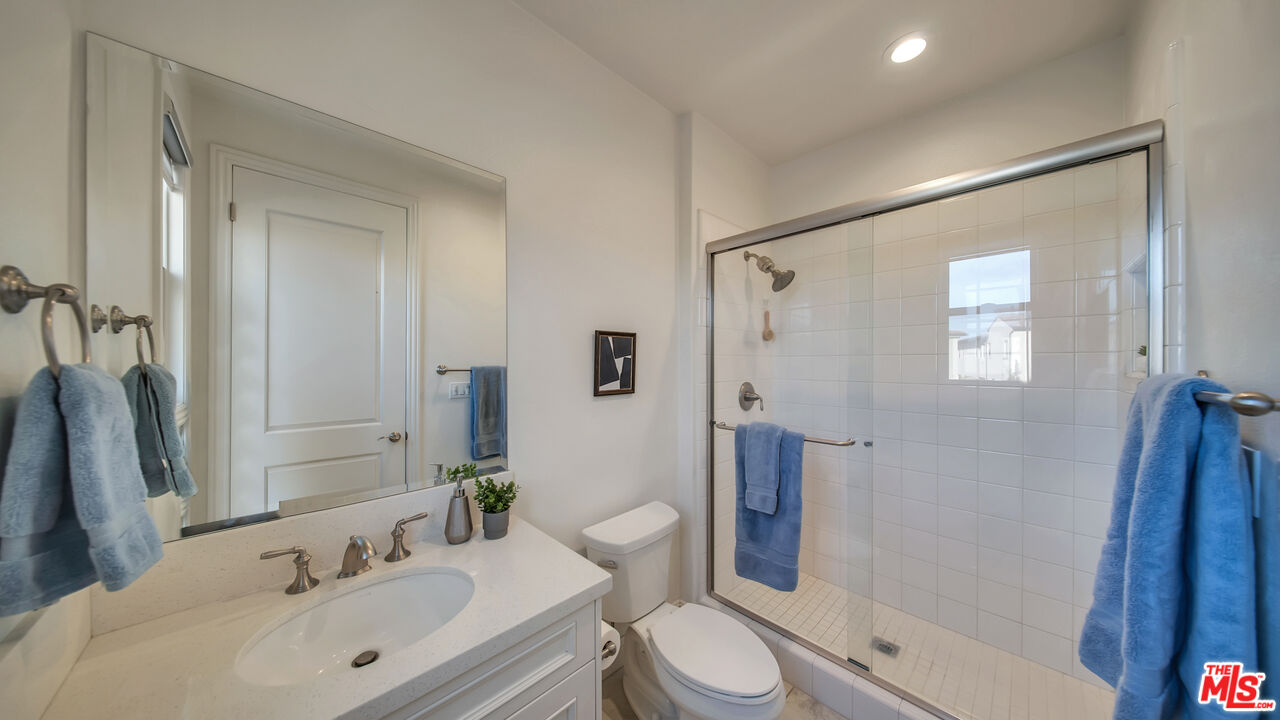 20111 W Piccadilly Ln