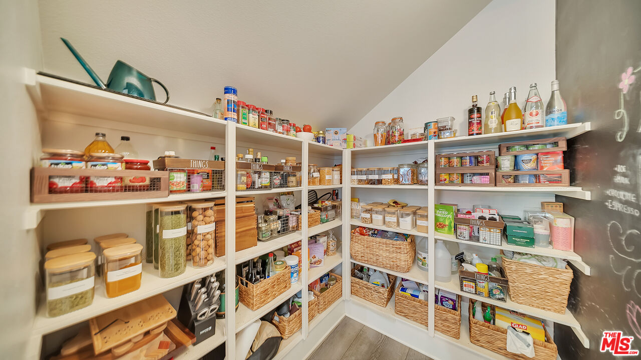 20111 W Piccadilly Ln