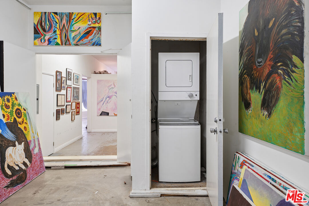 2847 S Robertson Blvd