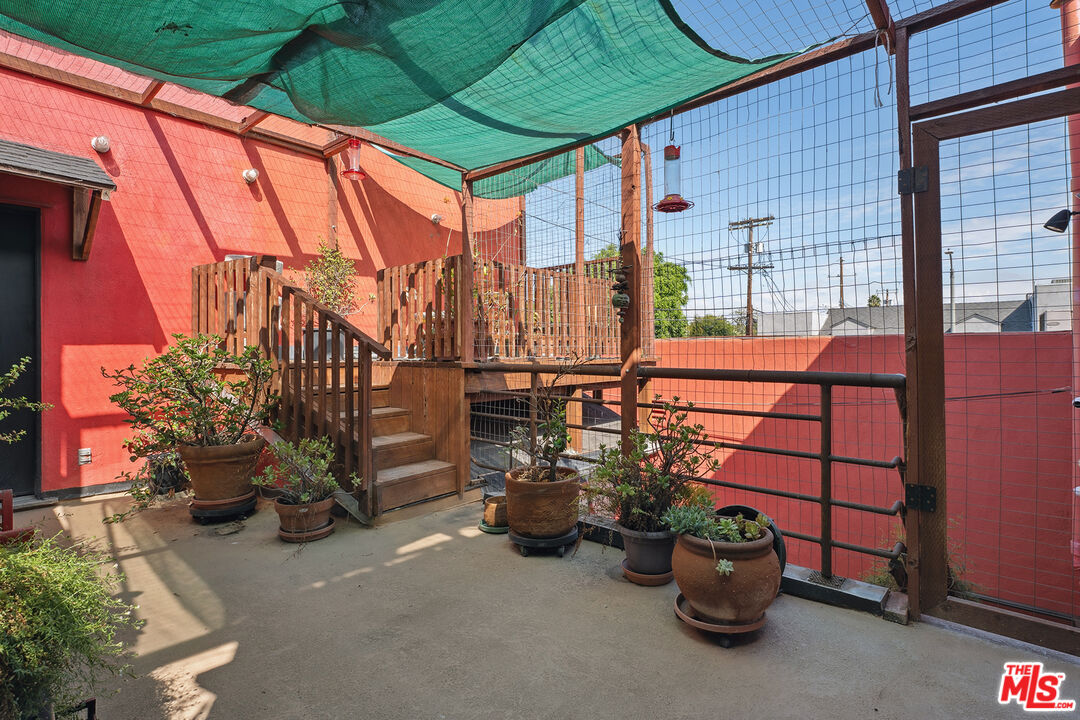 2847 S Robertson Blvd