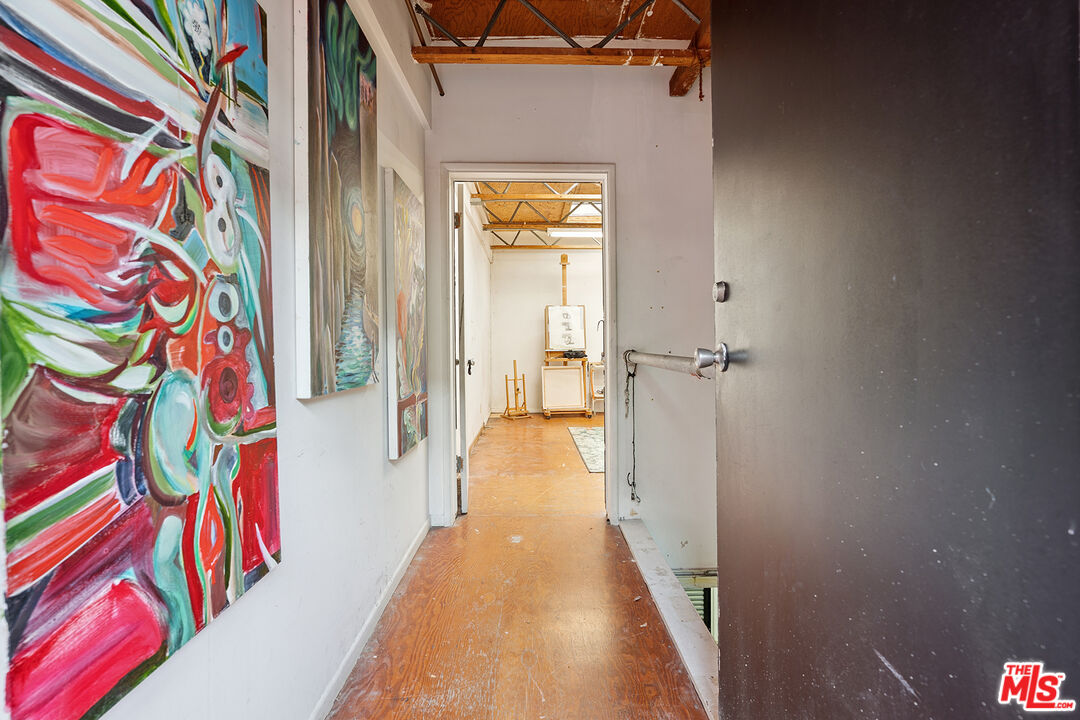 2847 S Robertson Blvd