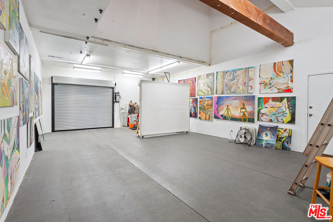 2847 S Robertson Blvd