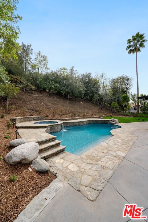 18500 Saint Moritz Dr