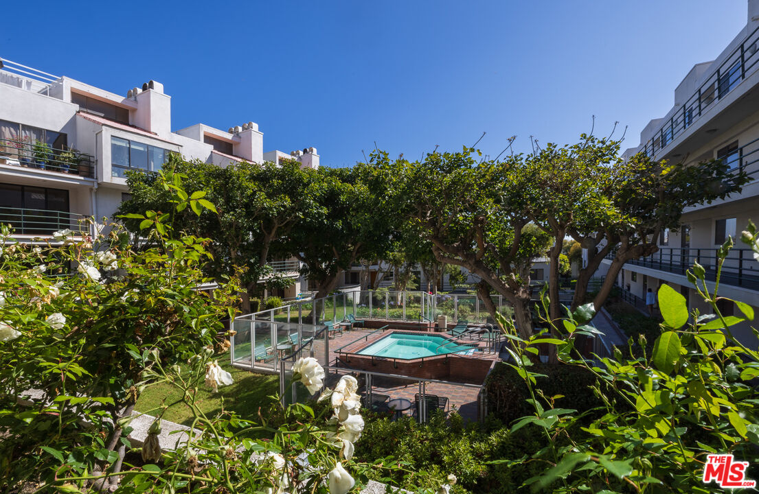 2940 Neilson Way Unit: 103