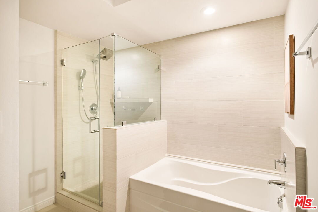 2940 Neilson Way Unit: 103