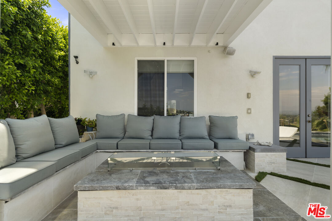 21615 Medina Estates Dr