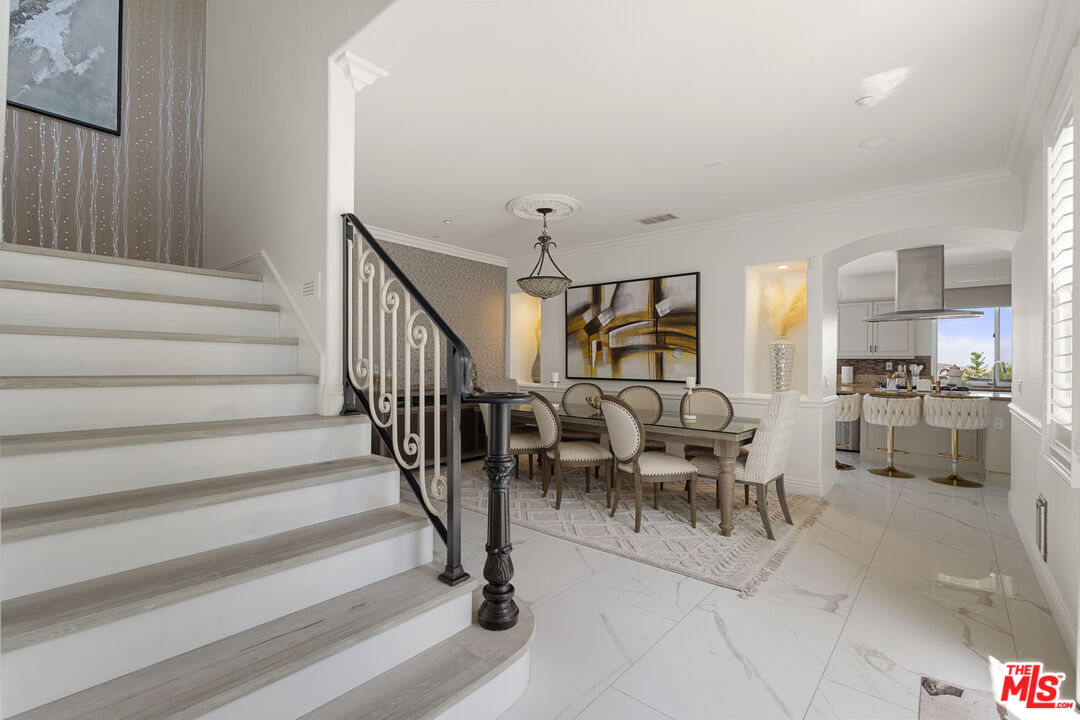 21615 Medina Estates Dr