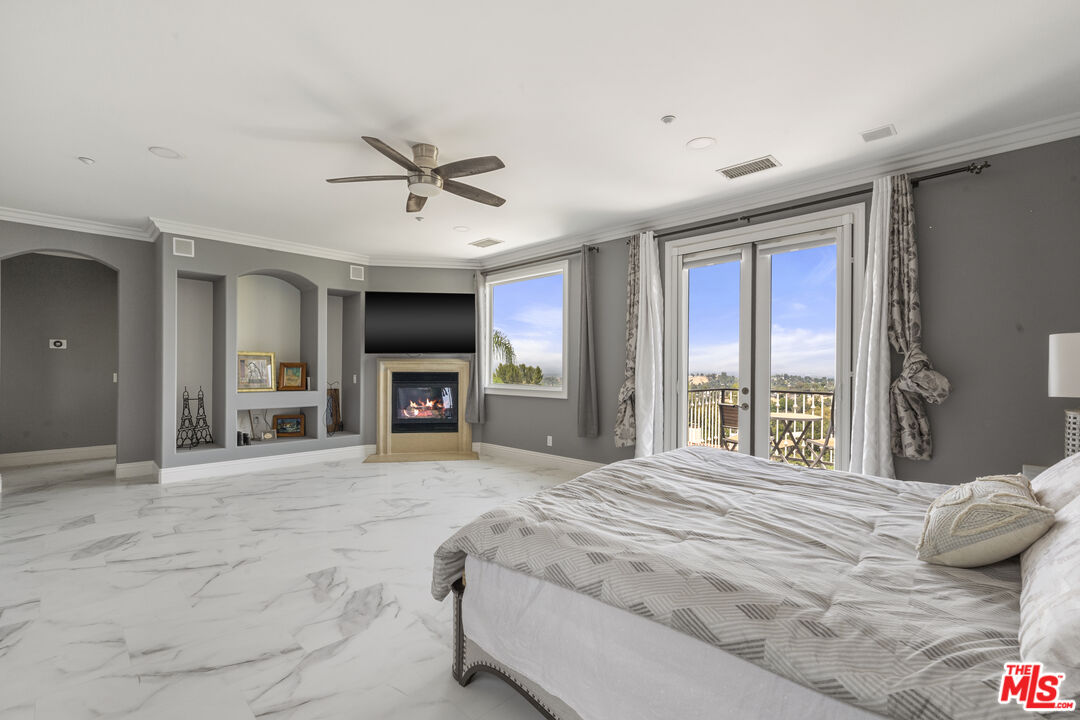 21615 Medina Estates Dr