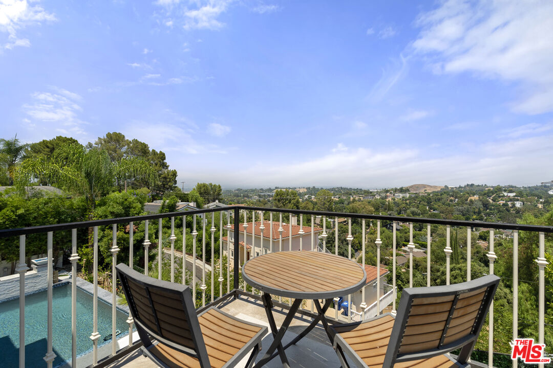 21615 Medina Estates Dr