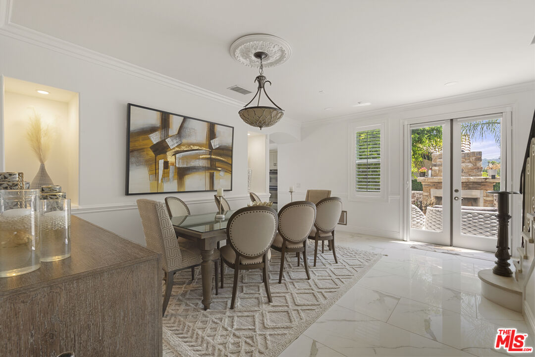 21615 Medina Estates Dr