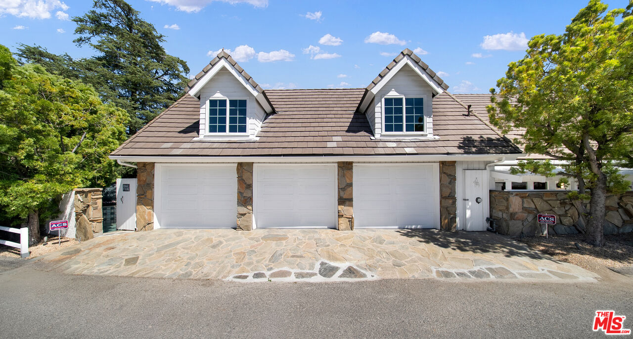 2312 Kimridge Rd