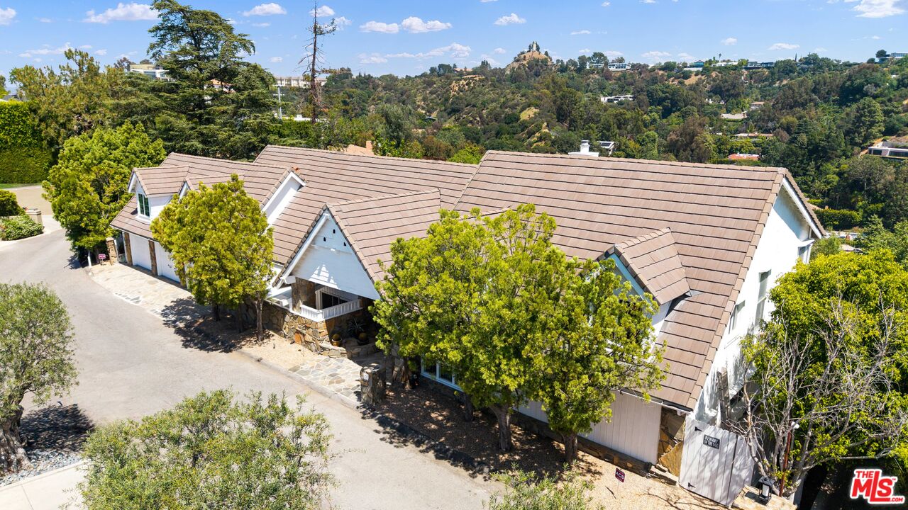 2312 Kimridge Rd