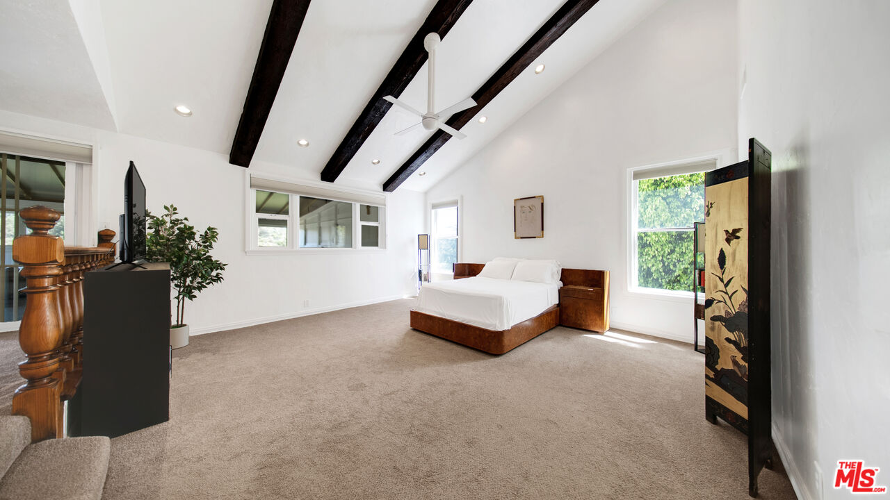 2312 Kimridge Rd
