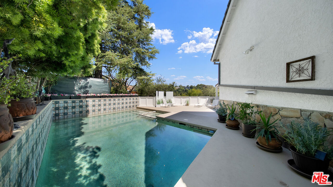 2312 Kimridge Rd