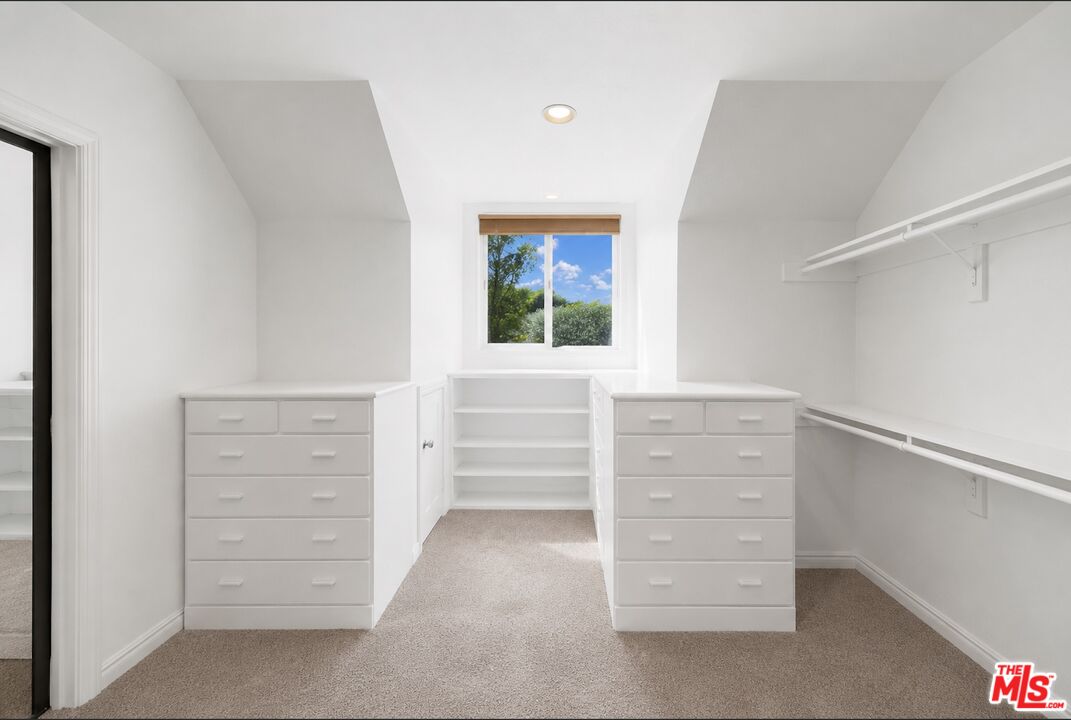 2312 Kimridge Rd